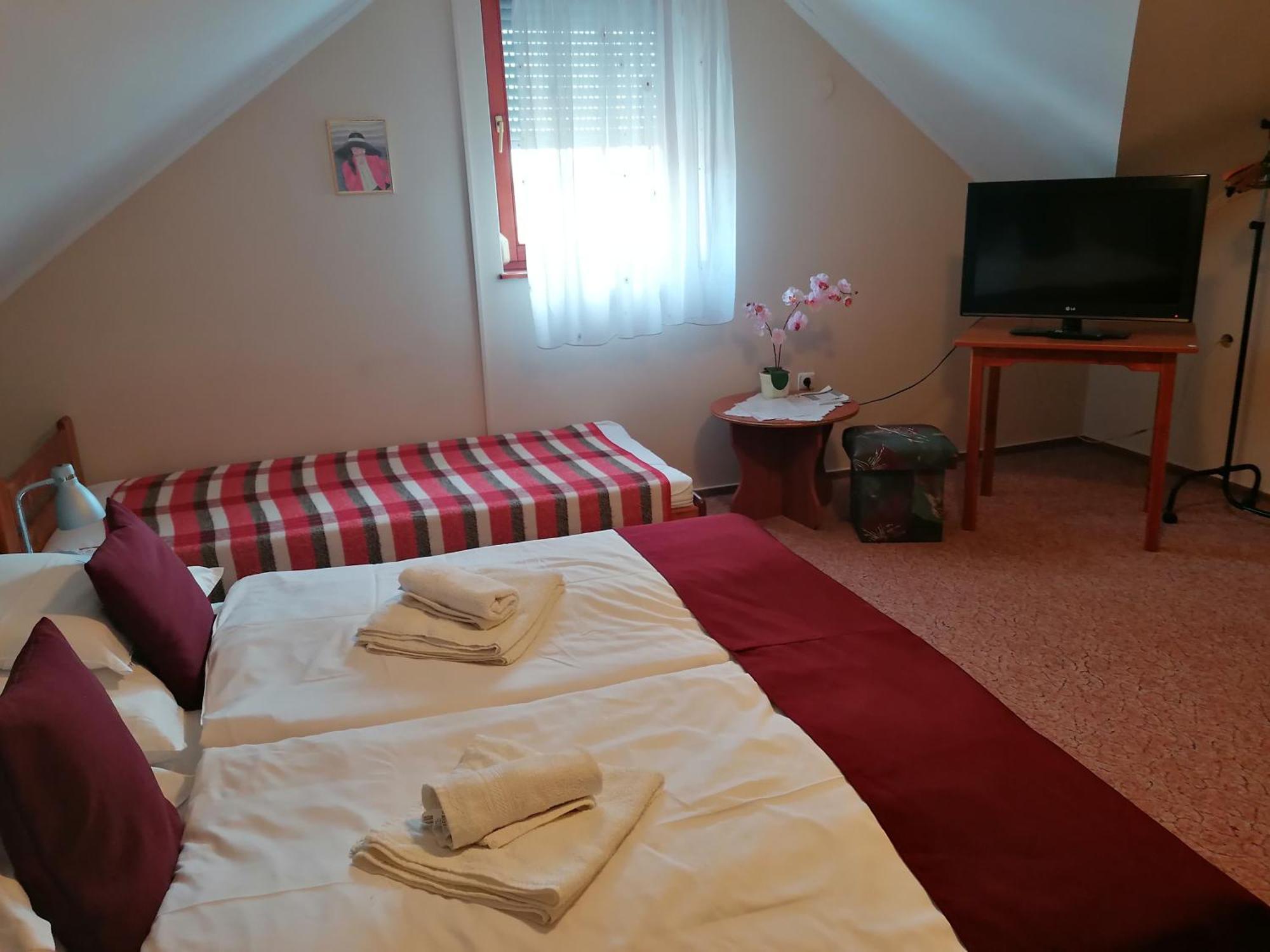 Iglódi Panzió Hotel Kuntszentmárton Kültér fotó