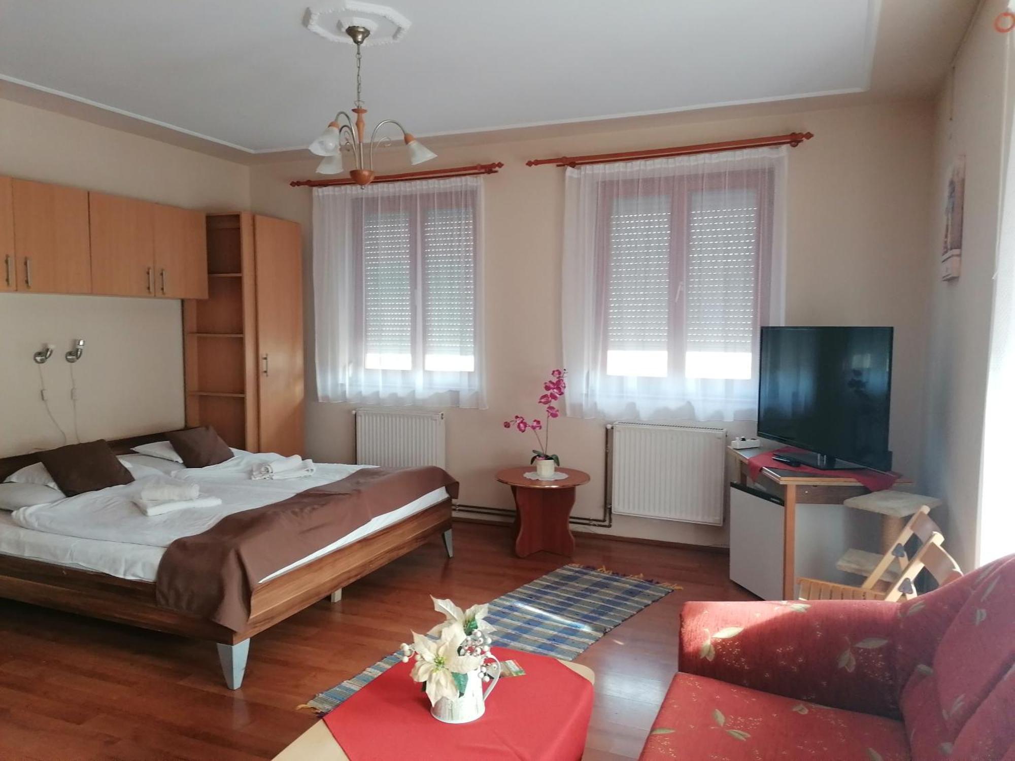 Iglódi Panzió Hotel Kuntszentmárton Kültér fotó